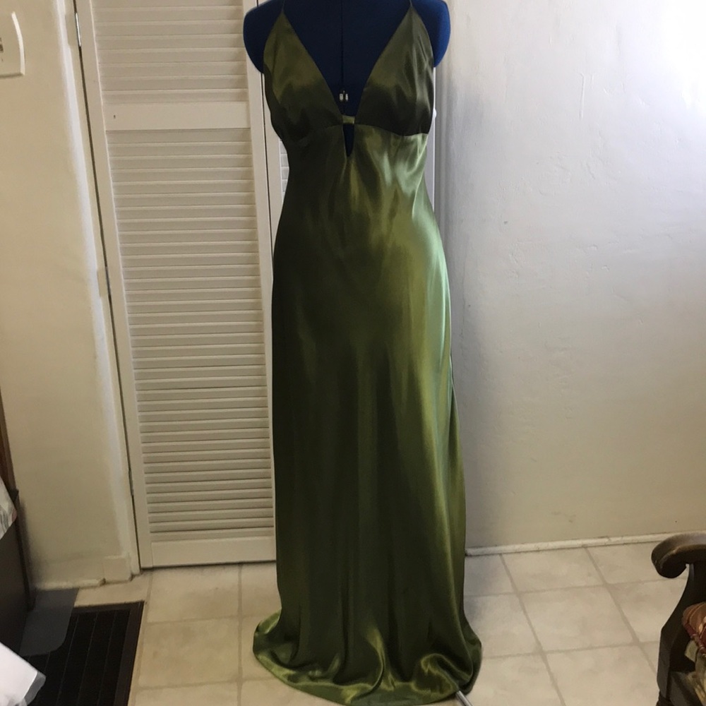 Beautiful green iridescent gown. Bridesmaid green
